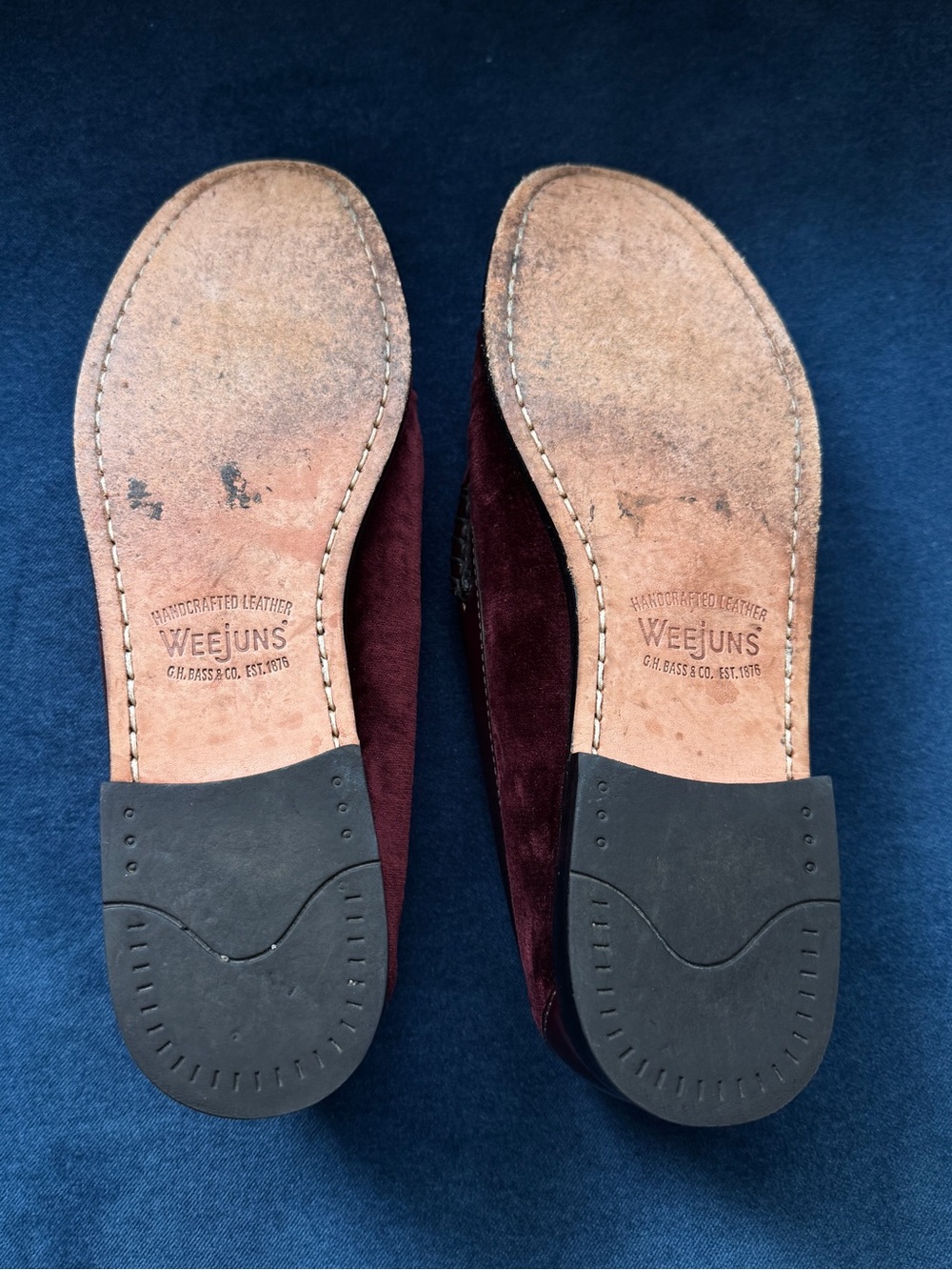G.H. Bass & Co. Weejuns Burgundy Velvet Penny. Loafers Size 9M - Picture 6 of 8